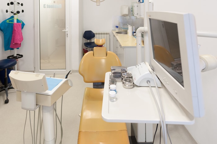 Echipament cabinet stomatologic sector 3, Unirii